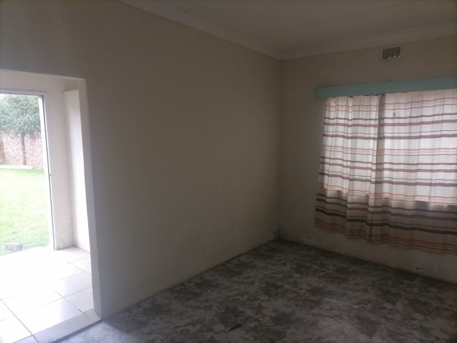 4 Bedroom Property for Sale in Leeudoringstad North West